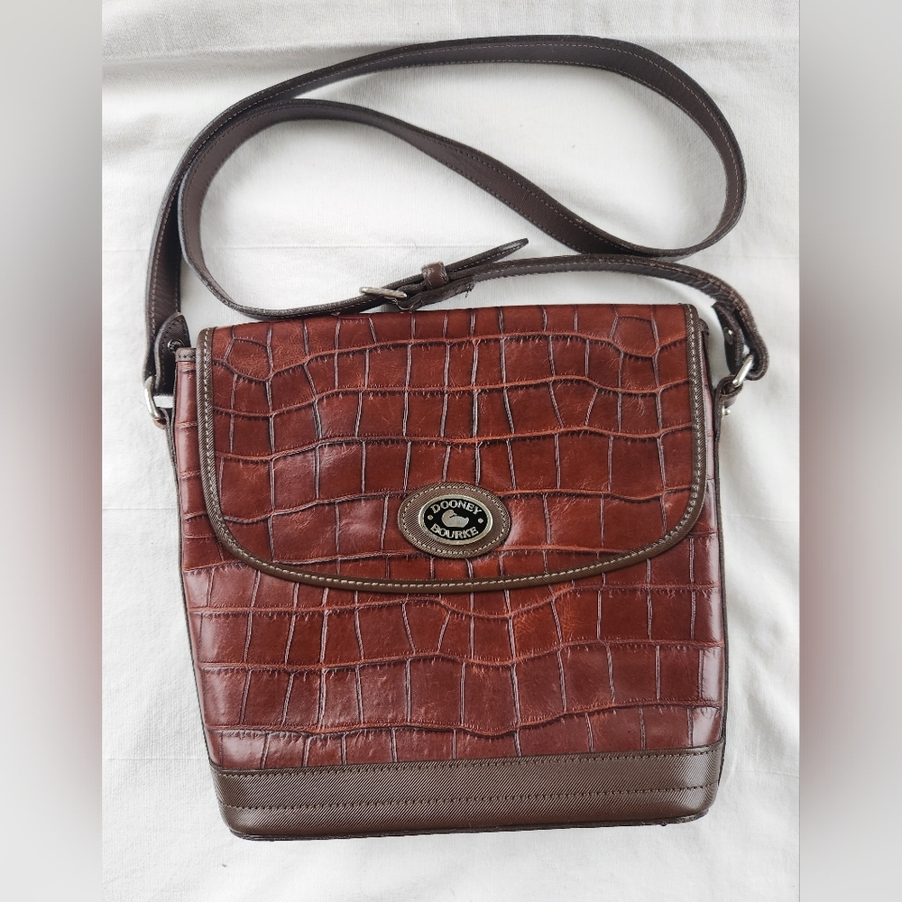 Vintage Burgundy Dooney Bourke Leather Croco Embossed
